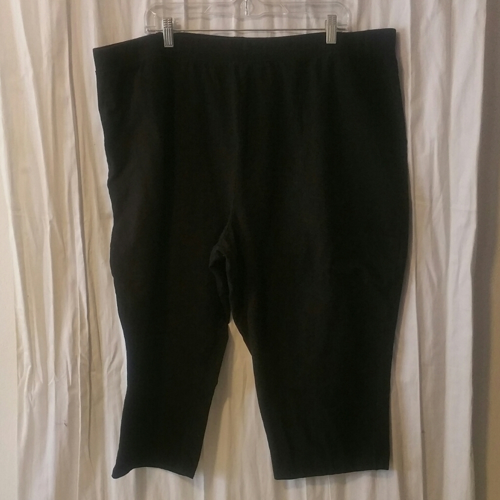 Black cotton knit capris, 4x